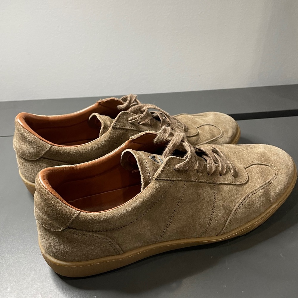 Aquatalia Men’s Sneakers 8.5 Suede